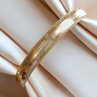 النگو طلای 18 عیار طرح کارتیه شیاردار- کد 2 – 5.170 گرم
