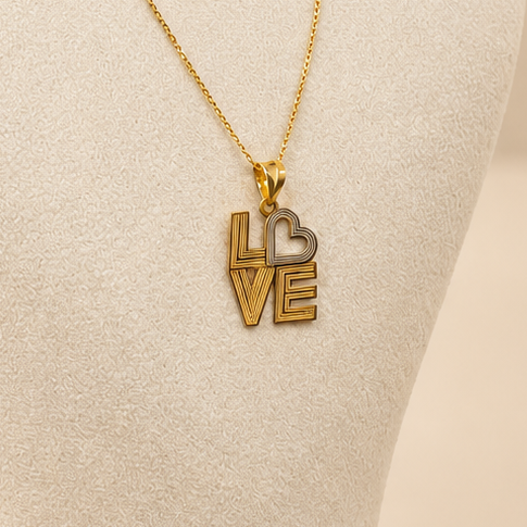 آویز طلا ۱۸ عیار Love عشق وزن 0.55 گرم