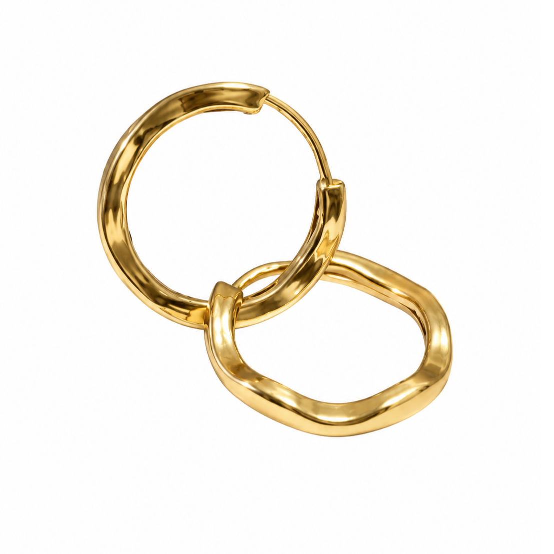 گوشواره طلا 18 عیار طرح موج دار وزن 1.150 گرم