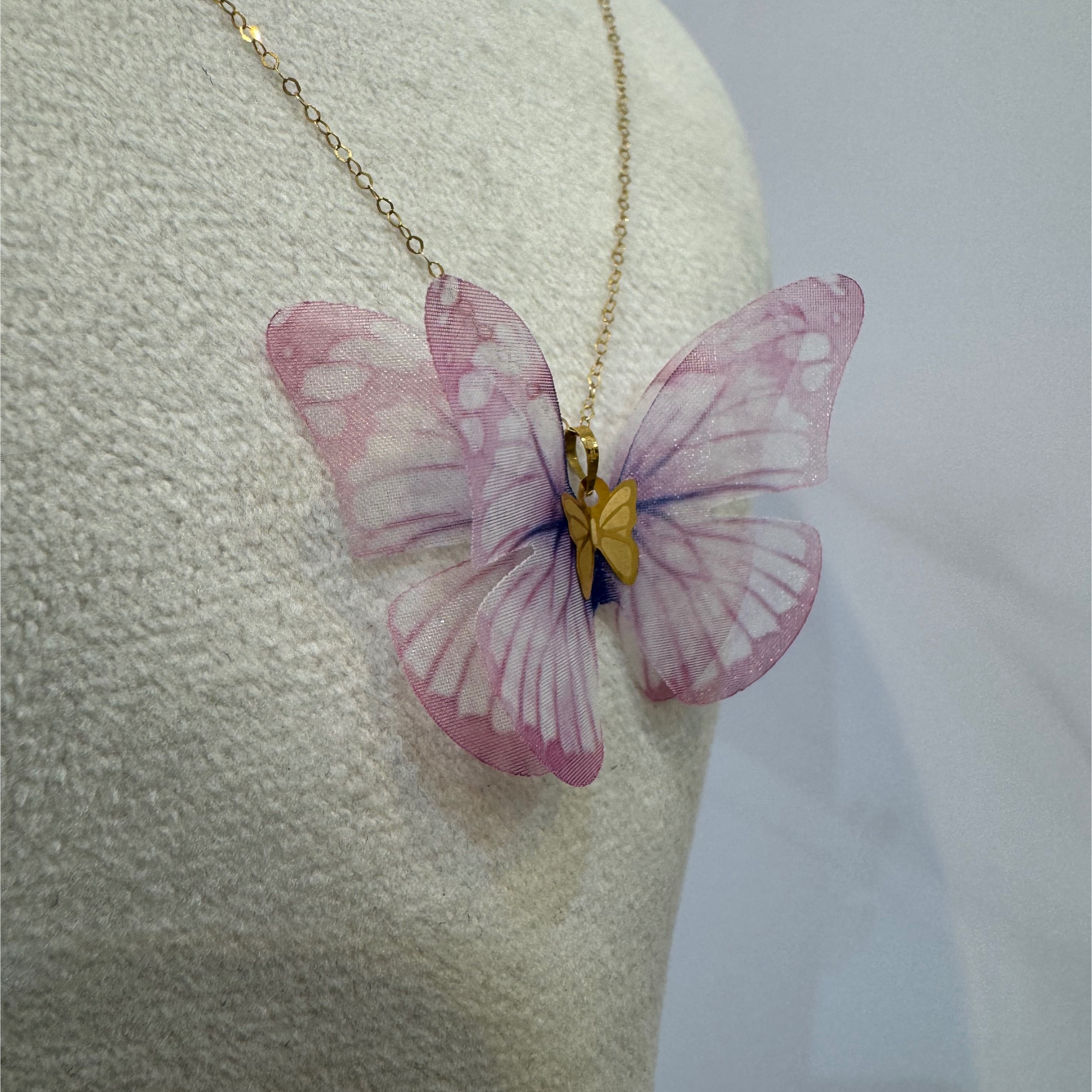 آویز طلا ۱۸ عیار مدل پروانه پارچه ای وزن 0.05 گرم 2