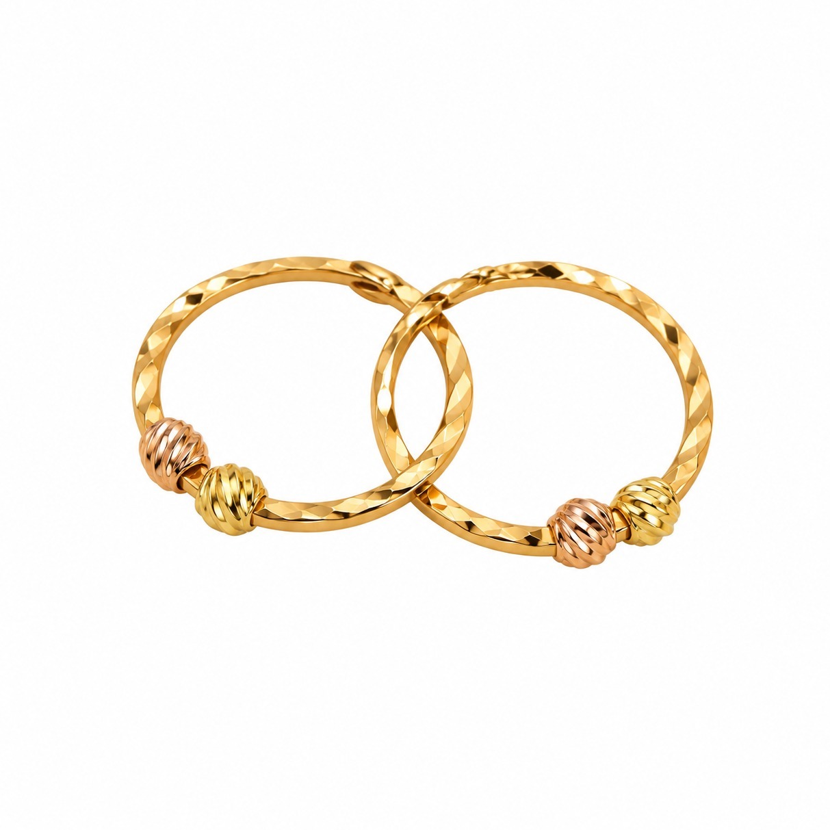 گوشواره طلا 18 عیار مدل تراش البرنادو  وزن 0.8 گرم 2