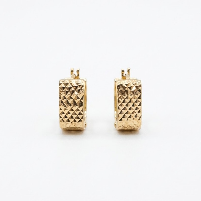 گوشواره طلا 18 عیار مدل امگا مربع وزن ۲.۸۰۰ گرم 2