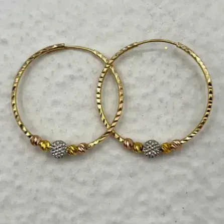 گوشواره طلا 18 عیار مدل تراش پنج گوی البرنادو وزن 2.110 گرم  2