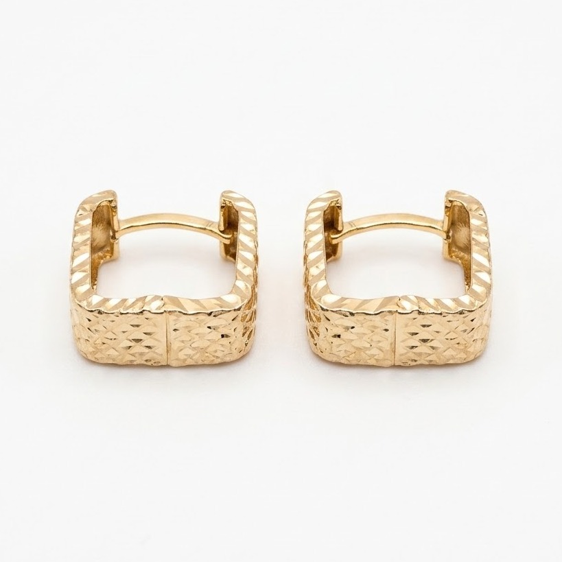 گوشواره طلا 18 عیار مدل امگا مربع وزن ۲.۸۰۰ گرم